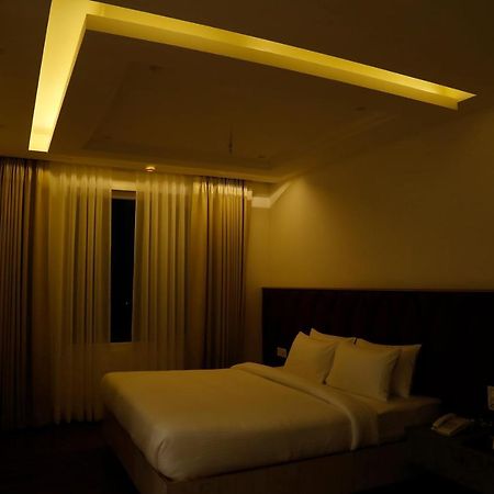Dayal Hotel Una (Himachal Pradesh) ภายนอก รูปภาพ