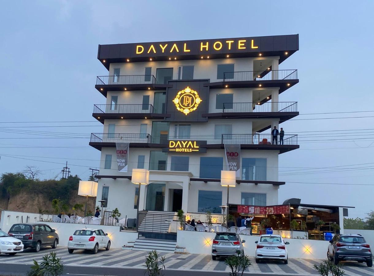 Dayal Hotel Una (Himachal Pradesh) ภายนอก รูปภาพ