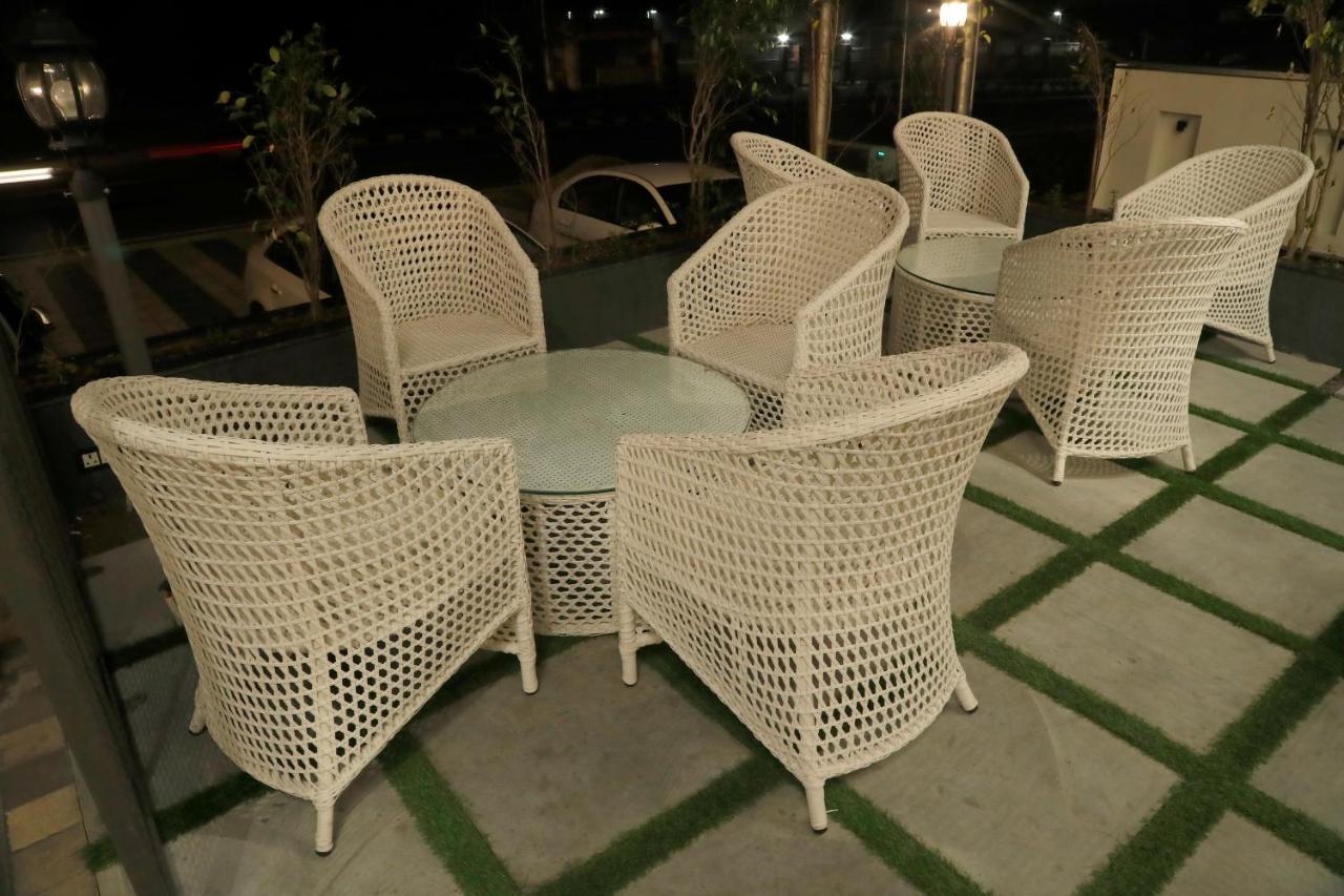Dayal Hotel Una (Himachal Pradesh) ภายนอก รูปภาพ