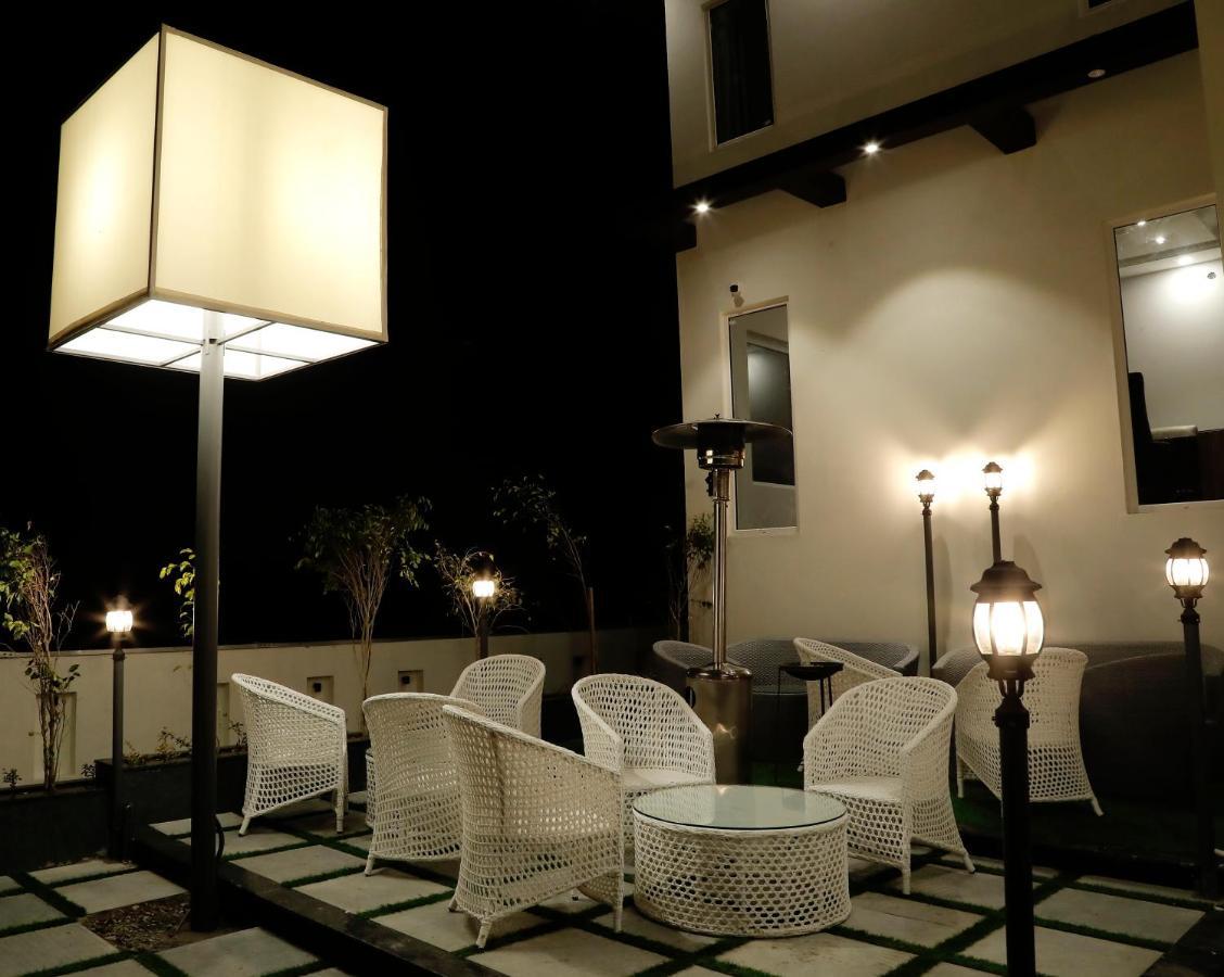 Dayal Hotel Una (Himachal Pradesh) ภายนอก รูปภาพ